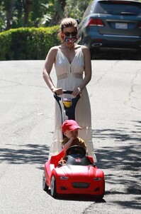 kat300420BZNimage112 .jpg