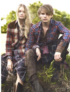 Elle Italia (November 2010) - Neo Grunge - 017.jpg