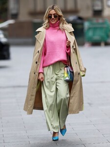         rob290420BZNimage111 .jpg