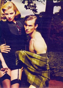 W (September 2009) - Sunday in the Park - 006.jpg