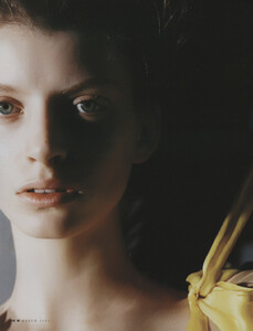 W (March 2004) - Nick Knight - 010.jpg