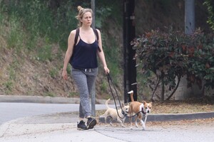        sil300420BZNimage103 .jpg