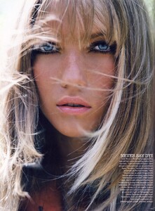 Vogue UK (January 2004) - Cold Play - 007.jpg