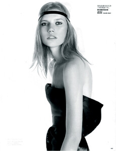 Vogue China (September 2008) - Pretty in Punk - 002.jpg