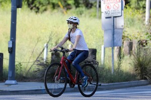         isl250420BZNimage116 .jpg