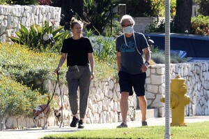       sil290420BZNimage24 .jpg