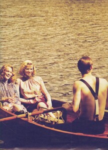 W (September 2009) - Sunday in the Park - 024.jpg