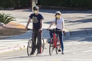         isl250420BZNimage107 .jpg