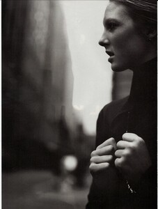 ARCHIVIO - Vogue Italia (October 1998) - Walking - 003.jpg