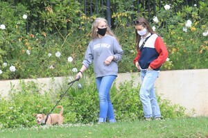         lil300420BZNimage130 .jpg