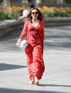         kla260420BZNimage107 .jpg