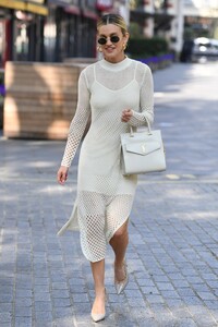 rob240420BZNimage106 .jpg