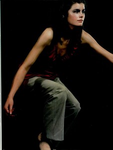 ARCHIVIO - Vogue Italia (April 1997) - A Fashion Mood - 004.png