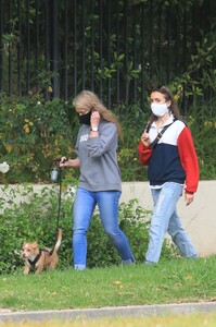         lil300420BZNimage120 .jpg