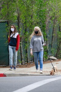         lil300420BZNimage116 .jpg