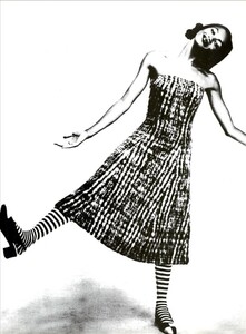 ARCHIVIO - Vogue Italia (September 1999) - Fotocopiato - 008.jpg