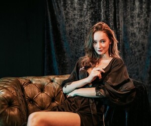 Julia Biylk CROP ME.jpg