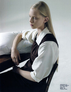 Vogue China (March 2006) - New Romantic - 004.jpg