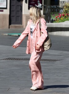         ash240420BZNimage101 .jpg