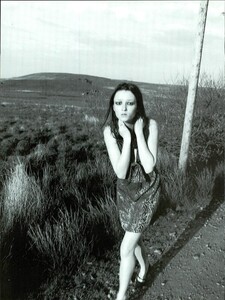 ARCHIVIO - Vogue Italia (November 1997) - Scotland - 005.jpg