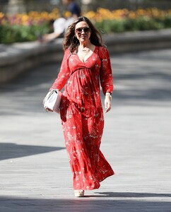         kla260420BZNimage110 .jpg