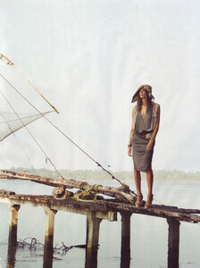 Vogue UK (June 2009) - Indian Summer - 018.jpg