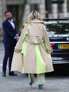         rob290420BZNimage122 .jpg