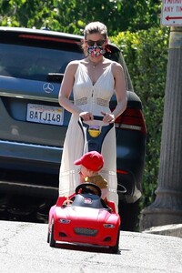 kat300420BZNimage105 .jpg