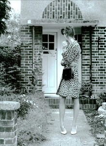 ARCHIVIO - Vogue Italia (November 2003) - Gardening Time - 003.jpg