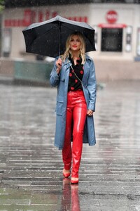        ash300420BZNimage104 .jpg