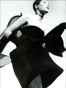 ARCHIVIO - Vogue Italia (September 1998) - Motion - 001.jpg