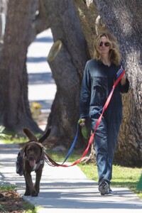         rob230420BZNimage112 .jpg