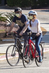         isl250420BZNimage101 .jpg