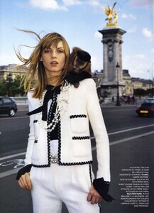 Vogue Paris (September 2001) - Couture - 009.jpg