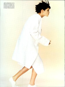 ARCHIVIO - Vogue Italia (April 1998) - Off White - 005.jpg