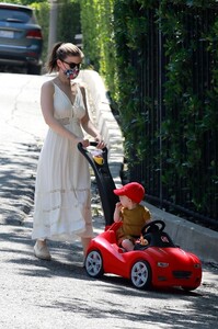 kat300420BZNimage114 .jpg