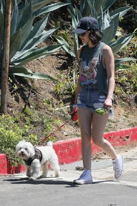         hal240420BZNimage108 .jpg