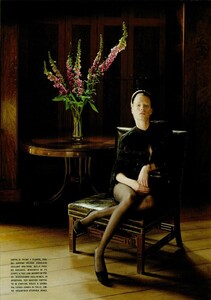 ARCHIVIO - Vogue Italia (December 2005) - A Charming Blend - 004.jpg