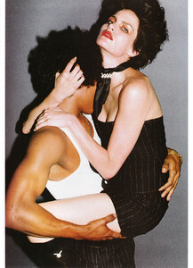 Vogue Paris (September 2003) - Bunny Fantaisie - 006.jpg