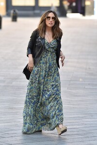         kla240420BZNimage125 .jpg