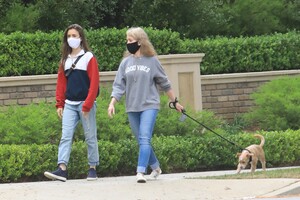         lil300420BZNimage138 .jpg