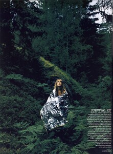Vogue UK (January 2004) - Cold Play - 003.jpg