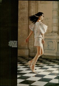 ARCHIVIO - Vogue Italia (February 2004) - Suggestions - 006.jpg