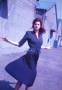 Kristen McMenamy, Marie Claire Japan, August 1988 000.jpg