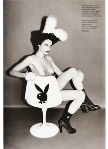 1950049134_VogueParis(September2003)-BunnyFantaisie-003.thumb.jpg.edceaf5d62c81603e3a873c4b6a6d2d3.jpg