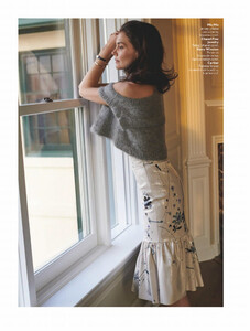         hol260420BZNimage110 .jpg