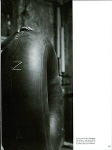 ARCHIVIO - Vogue Italia (March 1998) - A Forward Style - 016.jpg