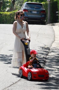 kat300420BZNimage113 .jpg