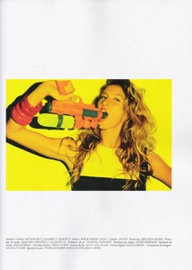 Harper's Bazaar Brazil (November 2011) - Gisele Pop - 012.jpg