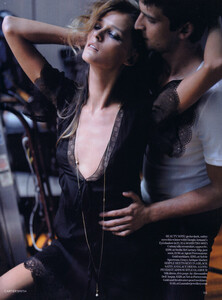 Vogue UK (January 2006) - Unfaithful - 008.jpg